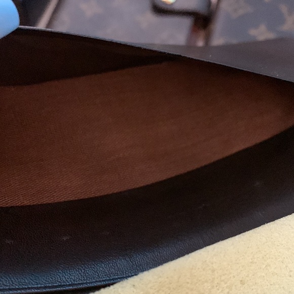 Valentino Garavani Other - Sold❌Authentic Valentino Garavani Long Leather Wallet🖤UNISEX